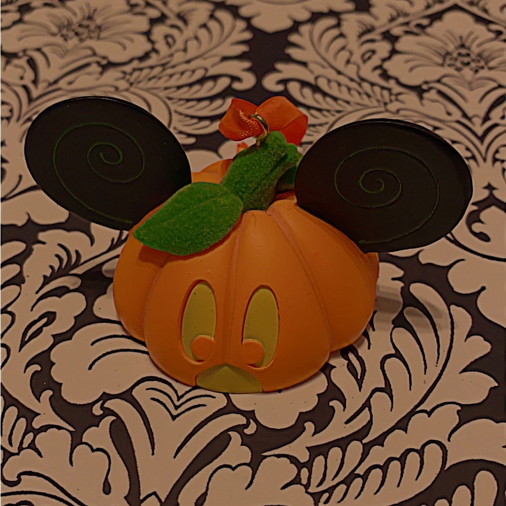 Disney Parks Mickey Pumpkin Hat Christmas Ornament